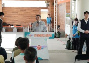 卓揆視察屏東交通建設  高屏東西向快速道路規劃加速推進