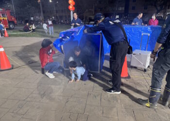 瞭解消防工作及落實防火教育 嘉義縣消防快閃宣導親子搶體驗