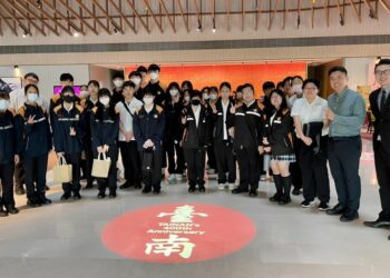 讓英語成為職場通行證 亞洲餐旅學校與大員皇冠酒店攜手育才