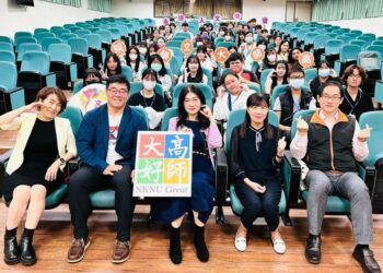 高師大策辦「人文FUN遊」 高中生體驗AI×人文迎接新未來