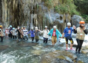 屏東縣哈尤溪落石意外 遊客已平安返家  營運團隊即刻啟動因應作為