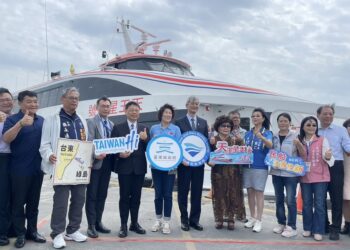 全國第1艘民船汰舊換新!  天王星21號今日首航綠島一起TAIWAN Hi