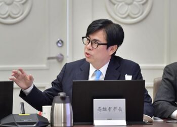 赴行政院會反映南部產業心聲與挑戰 陳其邁提3建議因應國際情勢與關稅議題
