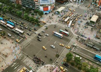 放下標籤，重構共融──當新住民不再是「他者」的詩篇