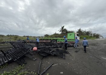 屏東縣政府限期廠商完成離岸光電平台結構清理  並自即日起停工