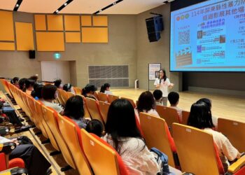 網路陷阱處處在，屏東縣政府提醒青少年   暑期上網要小心！