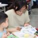苗縣勞工親子創意拼貼體驗 副縣長鼓勵家長陪伴與參與