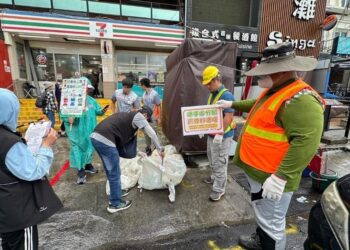 垃圾袋拆開抽檢  屏東縣、市資源回收率大幅提昇  環保回收教育奏效