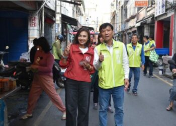 從市場到廟口　立委邱議瑩陪掃街為蔡昌達注入強心針