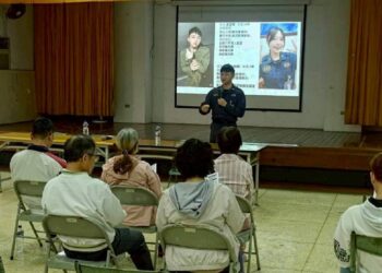 新光里社區巡守隊防身術課程熱鬧登場　憲兵弟兄到場教學、互動實作充滿活力