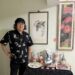 藝術有情、浪浪有福　石博進攜彩瓷與畫作高雄公益展售