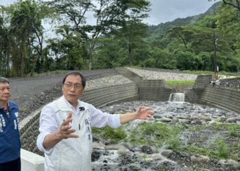 蘇清泉考察高樹觀光建設　盼串聯瀑布、溫泉與交通打造屏北新亮點