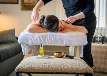 Kat Florence Hotel 隆重推出每日尊享 La Mer 按摩服務、源自米芝蓮的「無限品嚐」法式甜品工坊，以及北歐冬季水療體驗