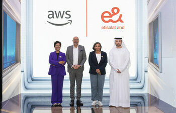 由 e& 提供、AWS 驅動的阿聯酋主權發射平台現已正式上線,並於阿聯酋全境開放商業使用