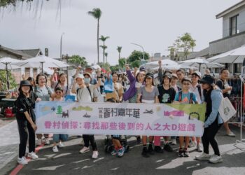 2025高雄眷村嘉年華黃埔接續熱鬧登場 露天晚風電影院開演 千人觀影再現眷村純真舊時光