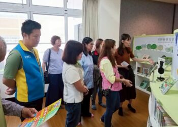 高市圖鳳山二館「臺語專區」啟用 母語閱讀添亮點　台語說故事熱鬧登場