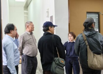 鄉長吳亮慶陪同客委會長官視察 爭取資源提升圖書館功能