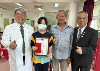 六龜龍興國小家屬與病童感謝高雄長庚「川崎美心專車」 心臟義診再造之恩　守護偏鄉兒童健康之心