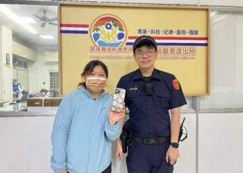 民眾丟失蘋果手機 暖心內埔警協助尋回　