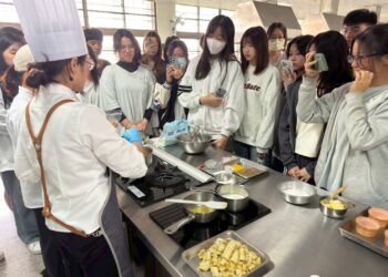 甜點的平等滋味、芭娜娜遇上舒芙蕾，高雄市教育局玉帕莎蒂娜國際餐飲集團啟動校園味覺教育