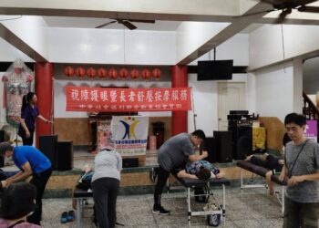 鼓山慈仁宮義診義剪視障按摩公益活動