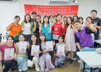 布袋衛生所整合疫苗接種與癌症篩檢,及早揪出大腸癌原位癌