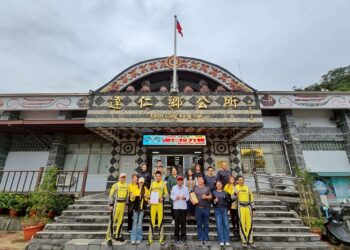 賽車教父廖老大領軍 D2 Racing　蒞臨土坂村參戰 2025 RRC 愛上達仁拉力賽　熱力點燃南迴山道