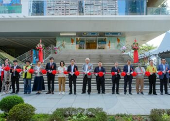 台灣養蝦之光返鄉！信海水產「蝦食」品牌高雄總圖創始店今日盛大開幕