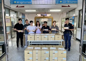 警友總會暖心蛋   內埔分局足感心