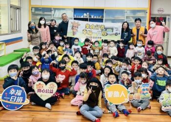 中秋傳愛！岡山「回收阿伯」中秋捐出辛勞所得，羽生幼兒園感動接力做公益