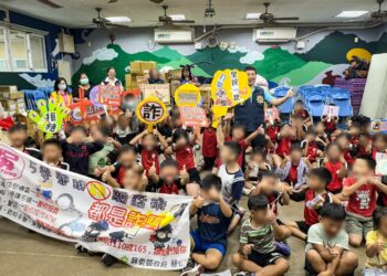 打詐、護性平　『講座列車』開進勵古百合分校 偏鄉學童熱情搶答知識王 中秋送上溫馨祝福