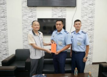 小博士文教機構董事長廖勝冠慰問空軍洪中士　祝福幼兒早日康復
