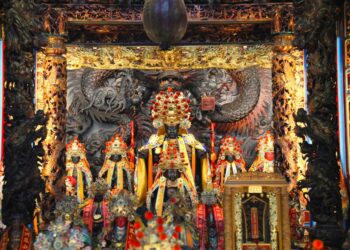 義竹鳳山宮慶祝廣澤尊王聖誕暨建廟348週年　縣長翁章梁贈匾表達支持