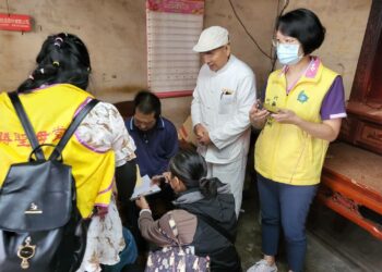 多病纏身又獨力扶養國三兒　六龜區巫姓案主陷困境　多家慈善團體暖心送援