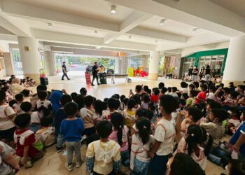 《楠警聯手消防走進幼兒園 宣導交通與急救知識》