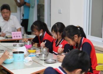 不讓孩子輸在起跑點！嘉義縣115學年度起全面實施營養午餐免費　縣府咬牙每年扛3.2億元